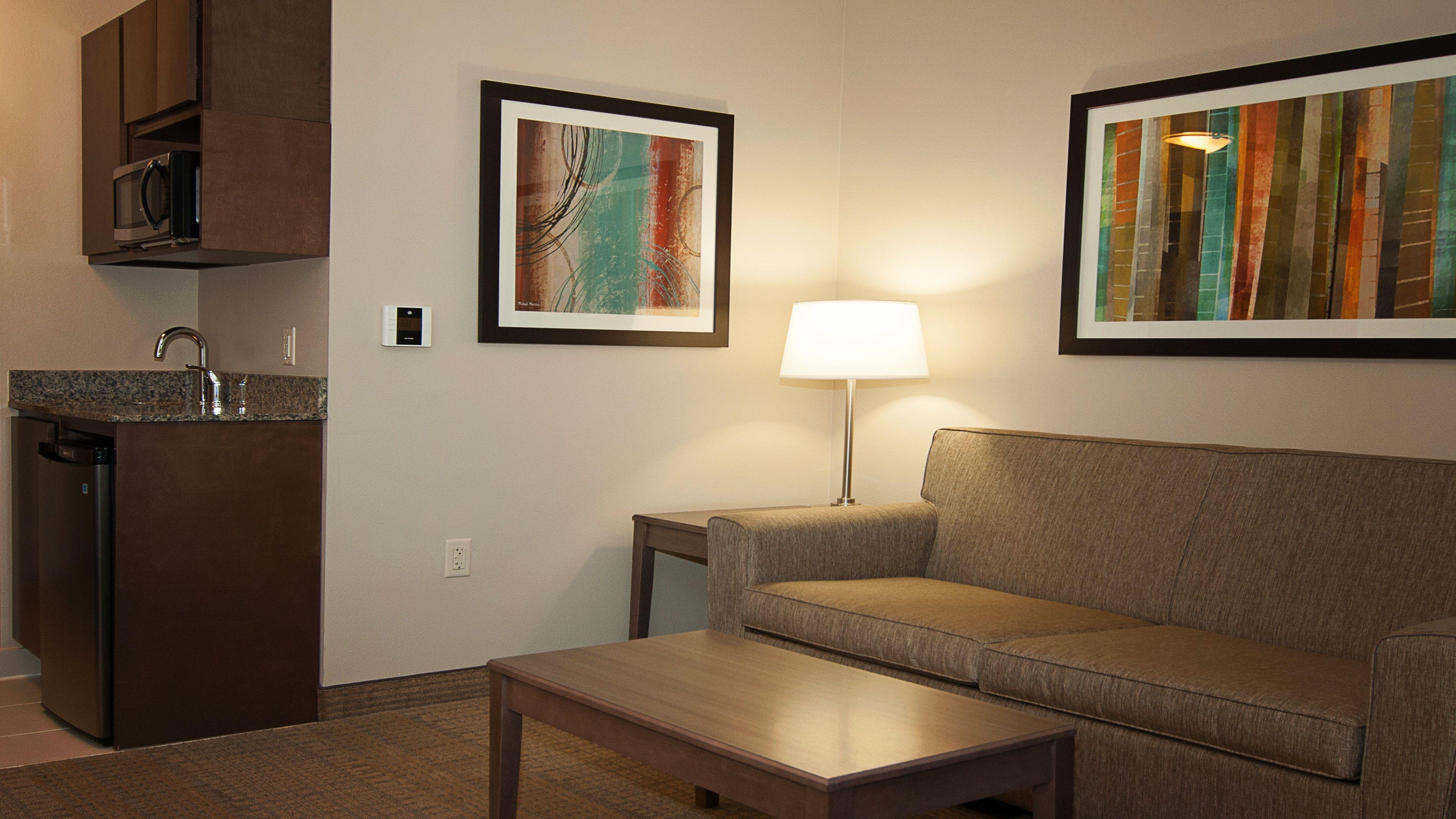 Holiday Inn Express Hotel & Suites Wichita Northeast By Ihg Екстер'єр фото