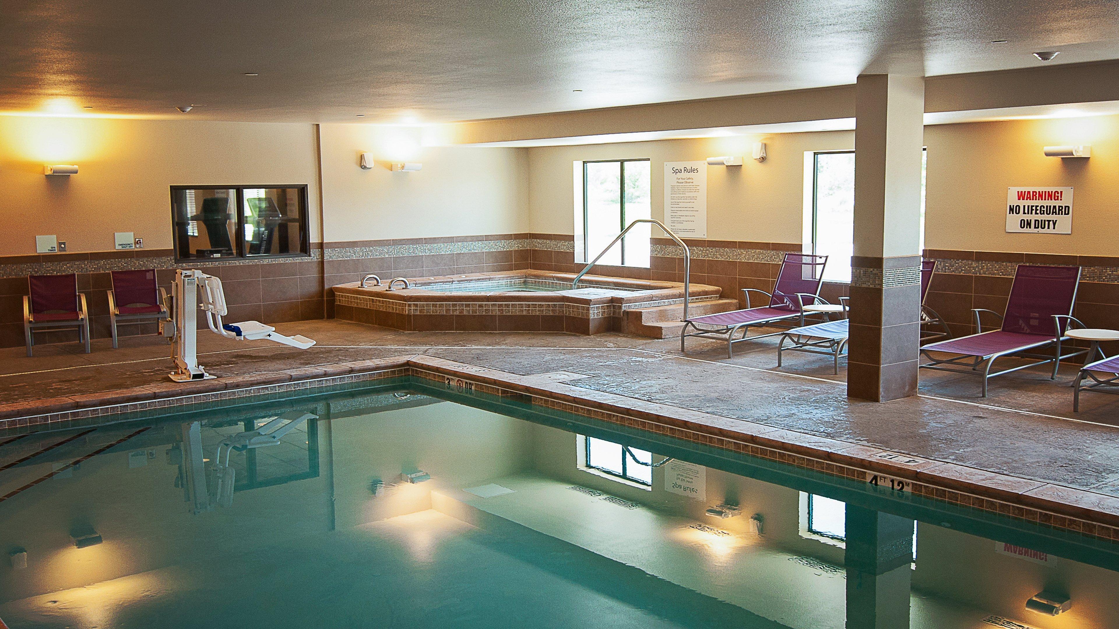 Holiday Inn Express Hotel & Suites Wichita Northeast By Ihg Екстер'єр фото